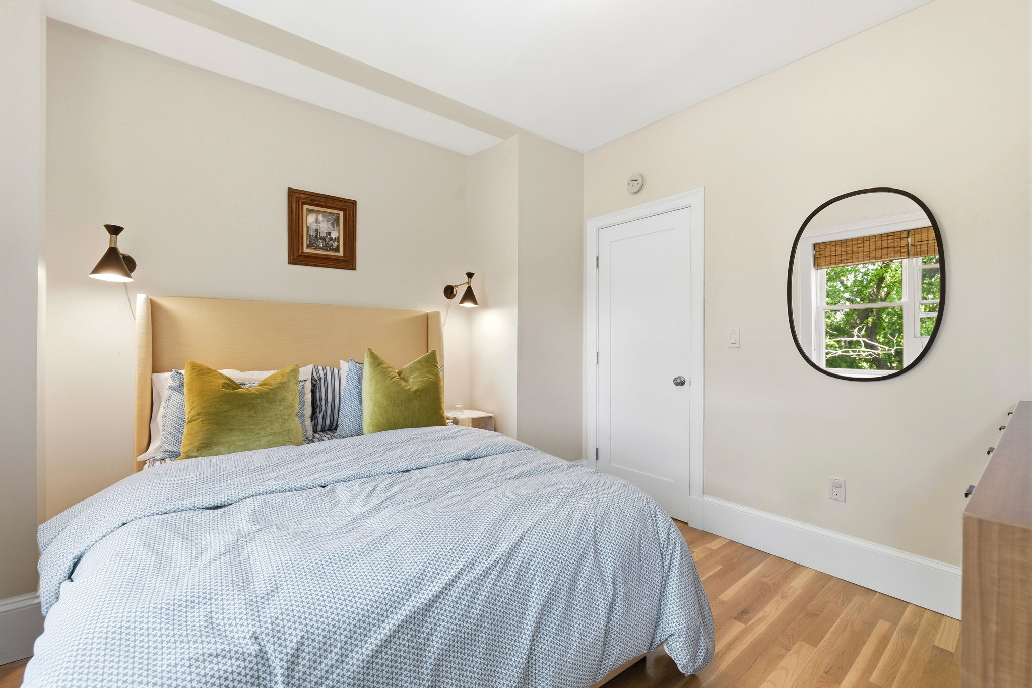 127 Winthrop Road, Unit 1A Brookline, MA 02445 - Photo 12 of 30