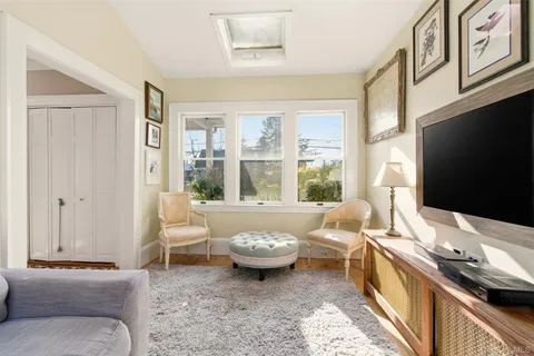 $775,000 | 5 Fenwick Street, Greenlawn, NY 11740