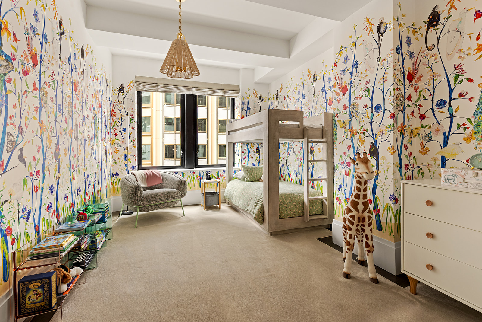 101 Wall Street, Unit 22A Manhattan, NY 10005 - Photo 9 of 19 Gallery Image 9