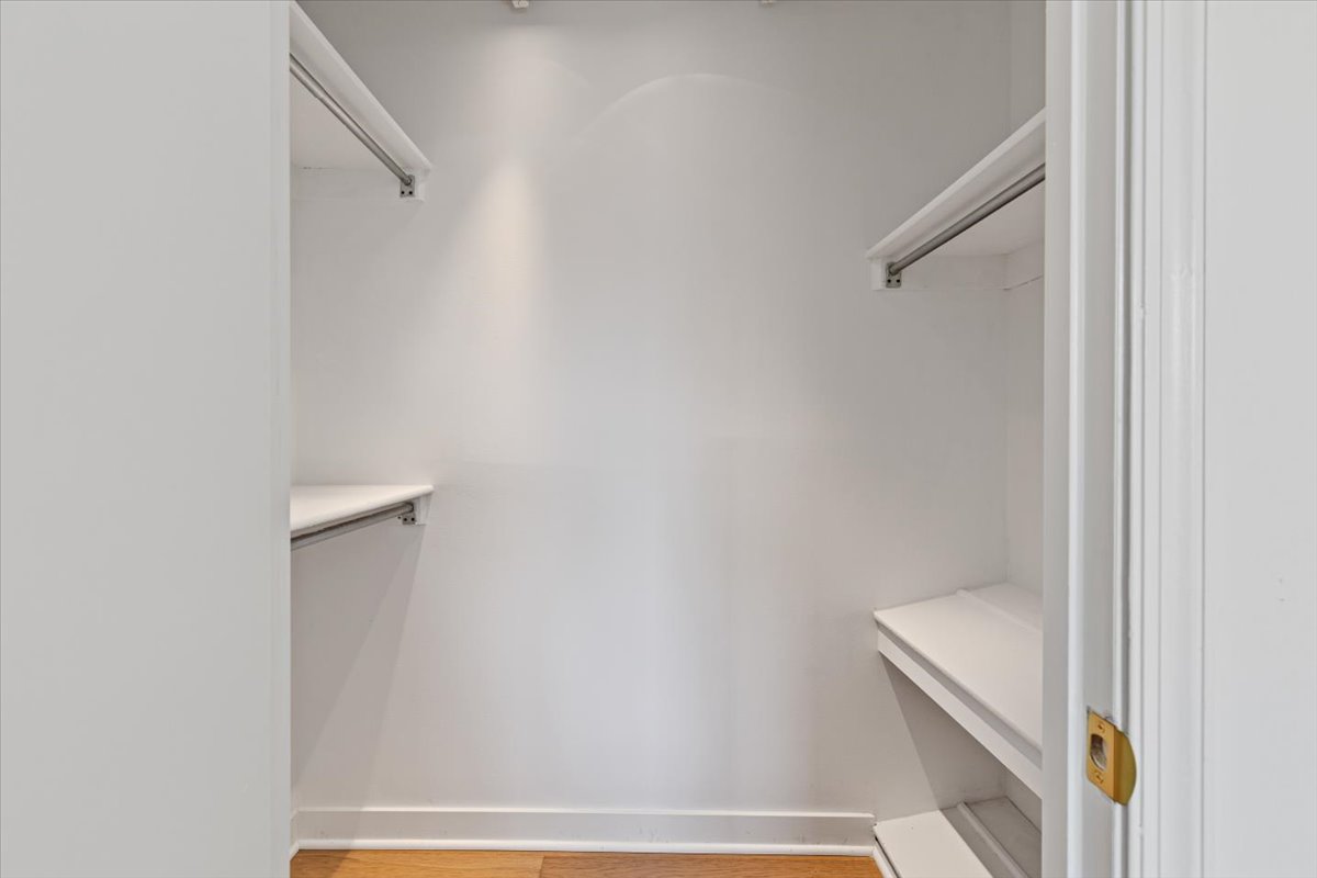 1401 17th Street Northwest, Unit 1007 Washington, DC 20036 - Photo 25 of 38