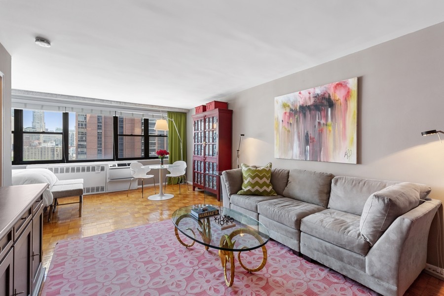 235 East 57th Street, Unit 17A Manhattan, NY 10022 - Photo 2 of 9 Gallery Image 2