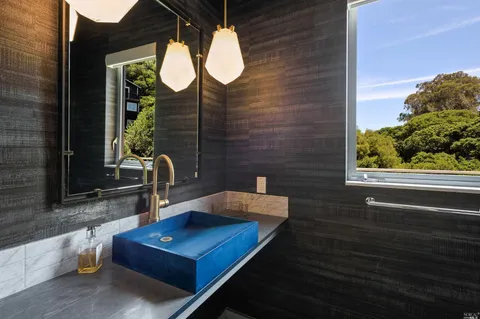 Contact Agent | 19 Toyon Lane, Sausalito, CA 94965