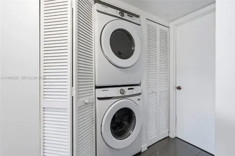 $350,000 | 9015 Southwest 125th Avenue, Unit N306, Miami, FL 33186