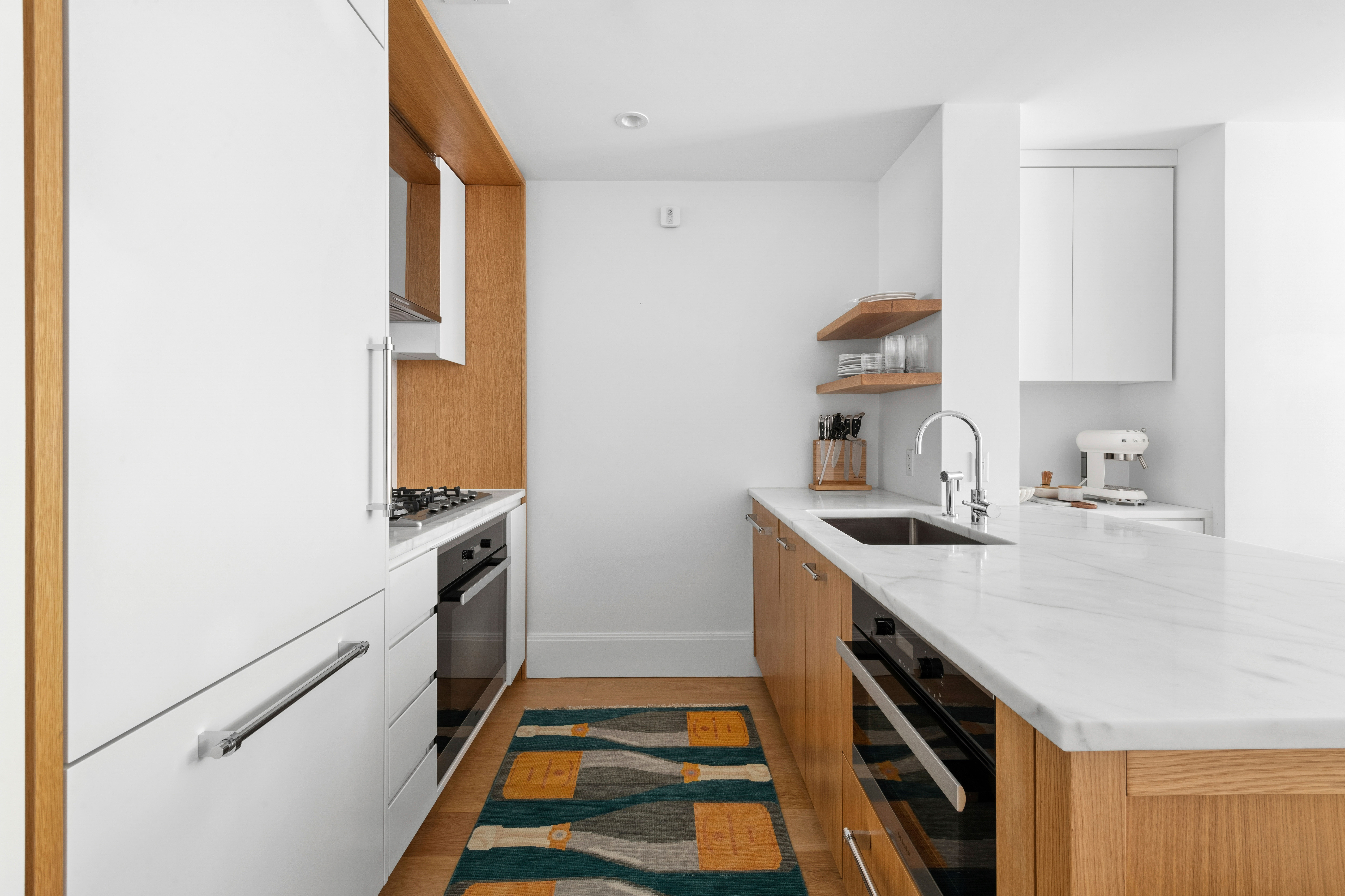 368 3rd Avenue, Unit 4C Manhattan, NY 10016 - Photo 4 of 14 Gallery Image 4