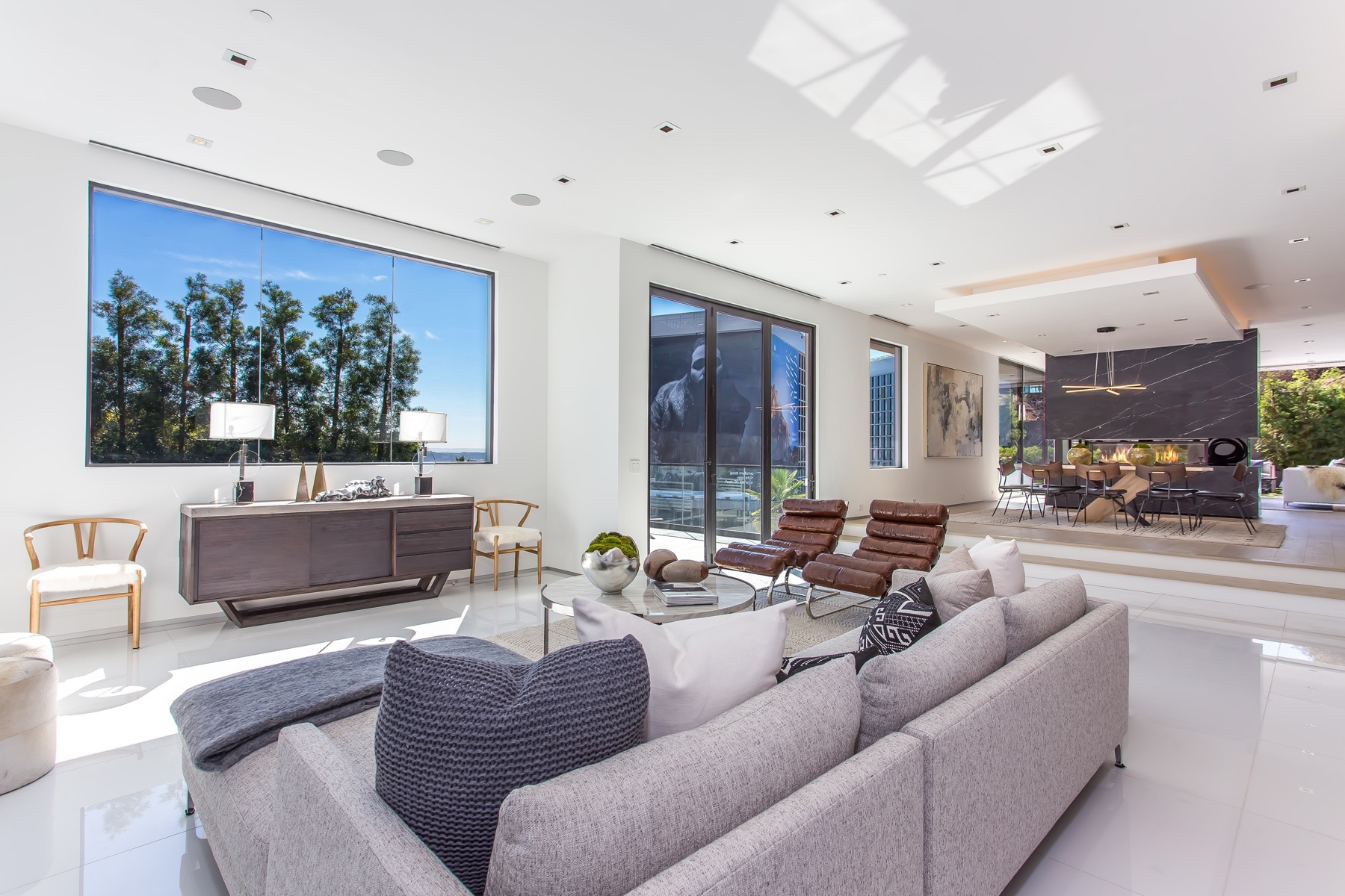 1413 Queens Road West Hollywood, CA 90069 - Photo 2 of 30