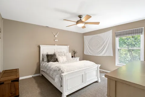 $1,995,000 | 13352 Weston Park Drive, St. Louis, MO 63131