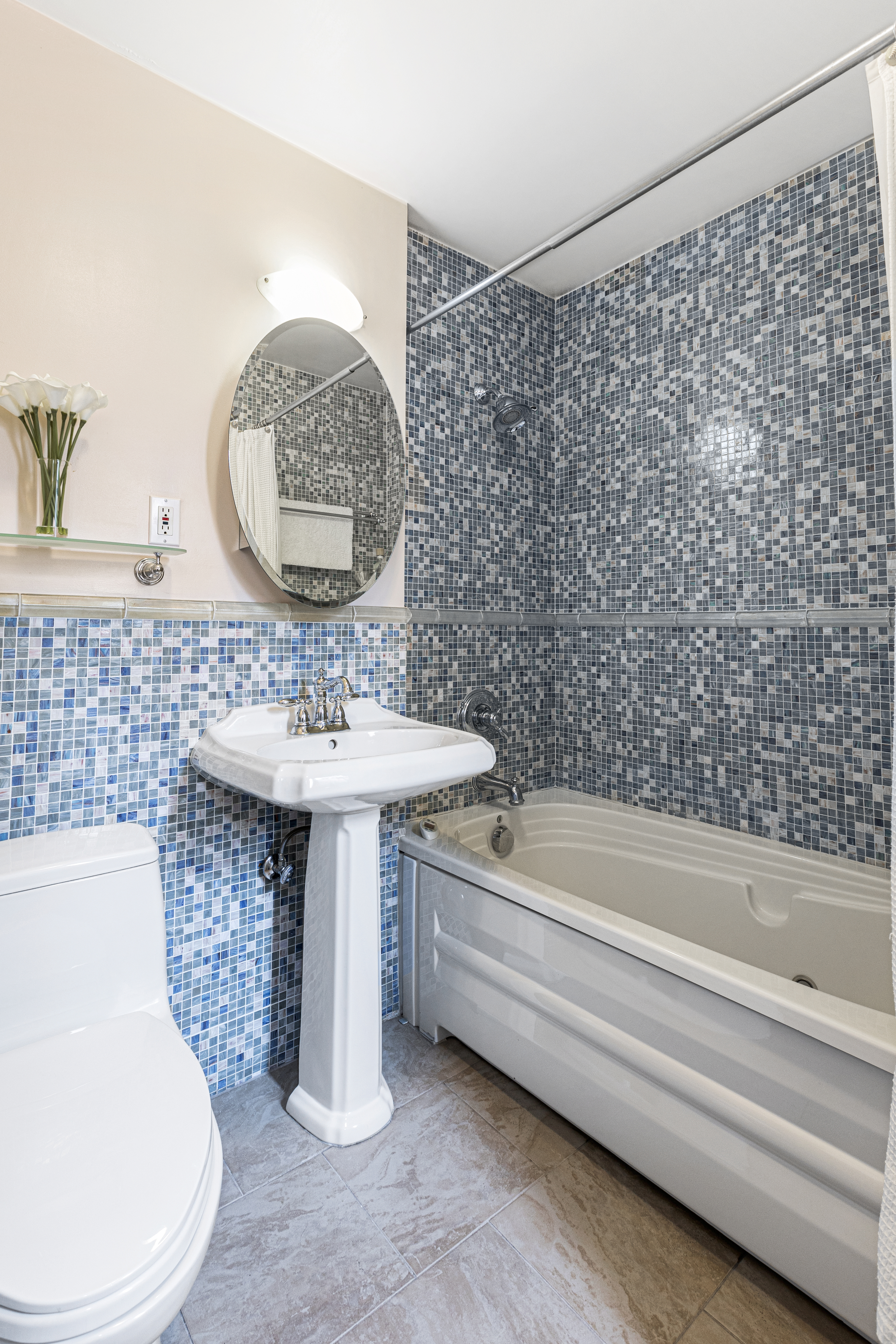 342 East 53rd Street, Unit 6AGH Manhattan, NY 10022 - Photo 15 of 18