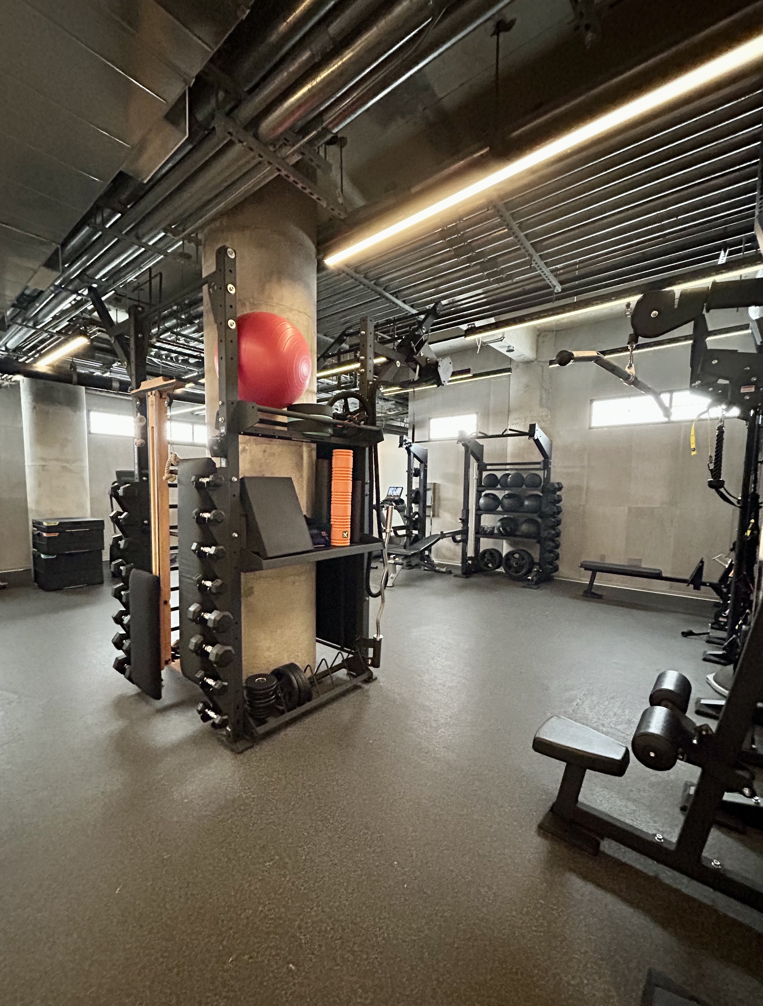70 Washington Street, Unit 6Q Brooklyn, NY 11201 - Photo 10 of 12 a view of a room with gym equipment
