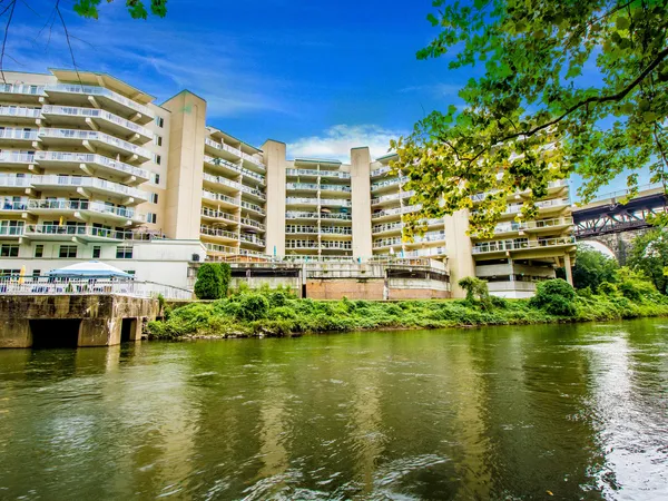 $995,000 | 1702 North Park Drive, Unit 25, Wilmington, DE 19806