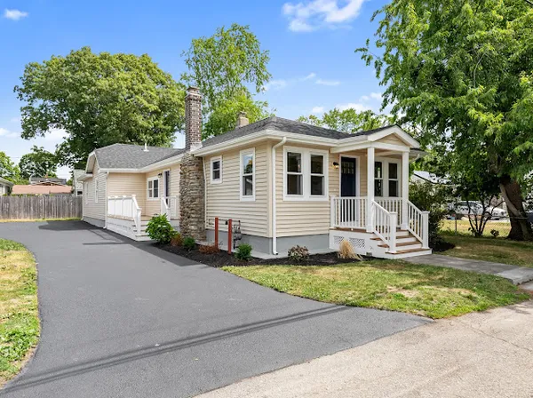 $879,000 | 210 Promenade Street, Barrington, RI 02806