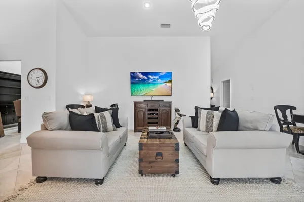 $5,900 | 9600 Northwest 18th Street, Plantation, FL 33322