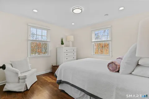 $1,999,000 | 2 Red Rose Circle, Darien, CT 06820