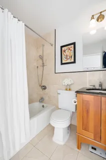 $1,150,000 | 200 East 90th Street, Unit 16E | Upper East Side