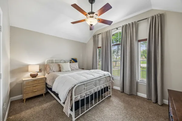 $525,000 | 14 Brook Hollow Lane, Trophy Club, TX 76262