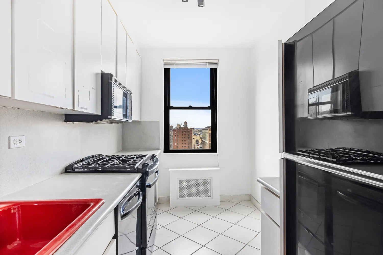 $1,300,000 | 201 East 17th Street, Unit 32G | Gramercy