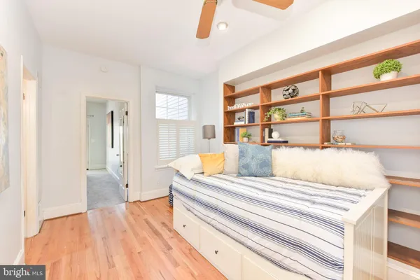 Contact Agent | 629 5th Street Northeast, Washington, DC 20002