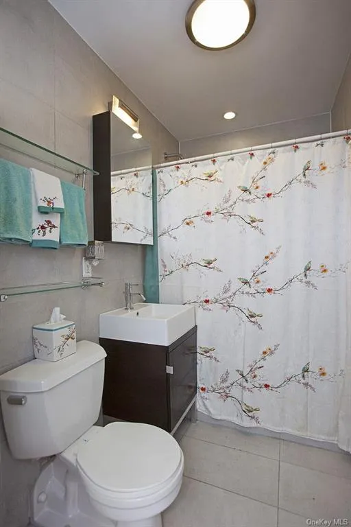 $3,300 | 13-11 Jackson Avenue, Unit 4C | Long Island City