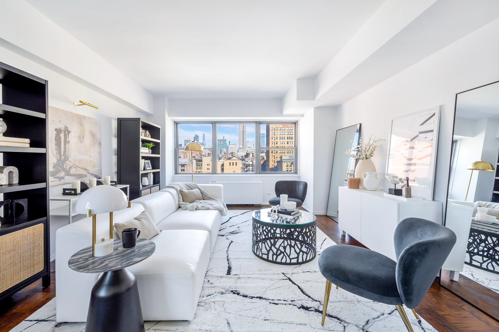 10 West 15th Street, Unit 2017 Manhattan, NY 10011 - Photo 3 of 13