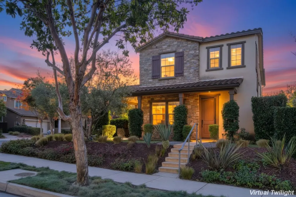 $1,449,000 | 15863 Via Montenero, San Diego, CA 92127