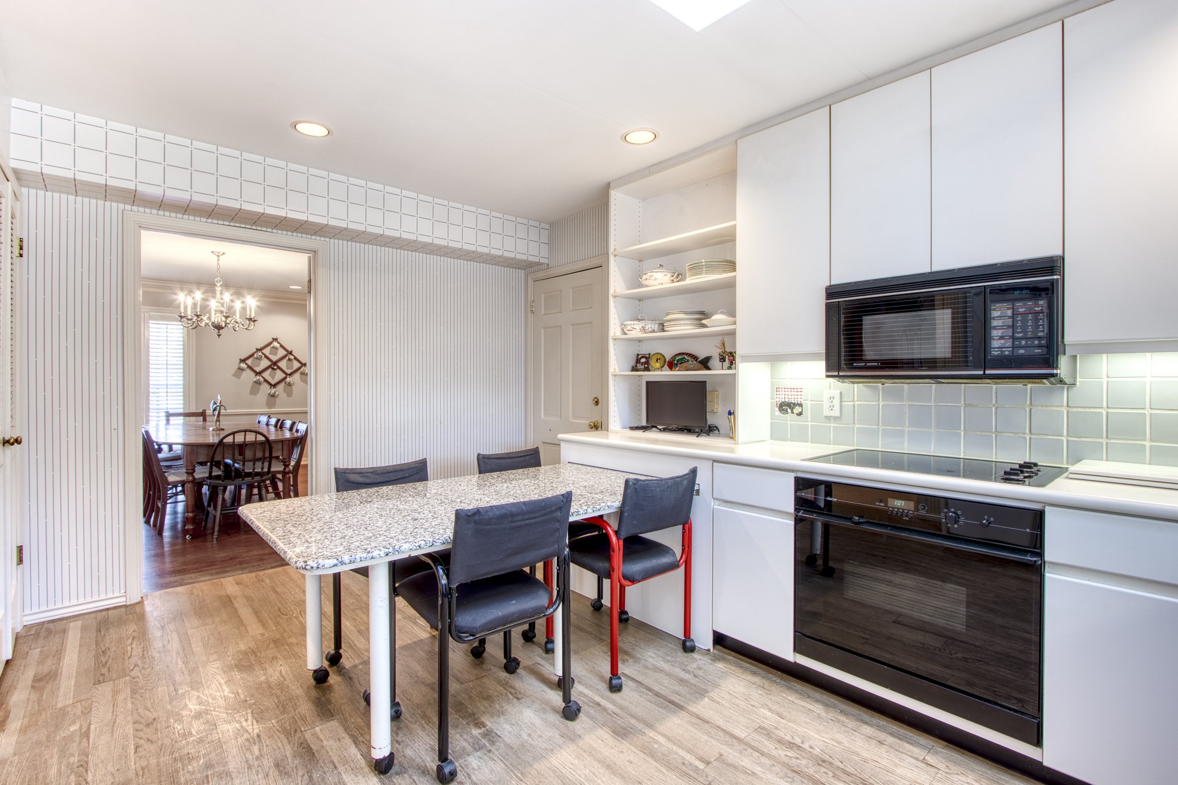 11034 Edgemere Road Dallas, TX 75230 - Photo 11 of 29