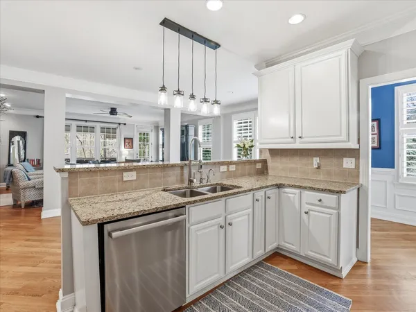 $1,100,000 | 205 Park Bluff Drive, Chapel Hill, NC 27517