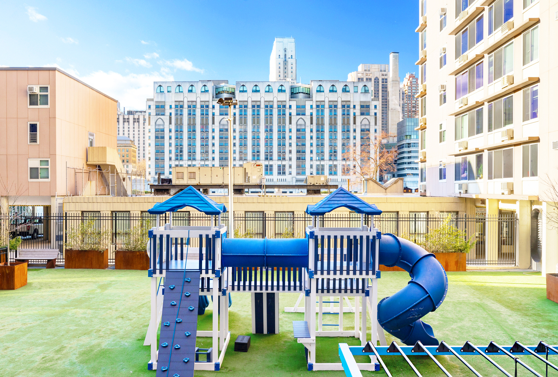 555 Main Street, Unit 1204 Manhattan, NY 10044 - Photo 12 of 15