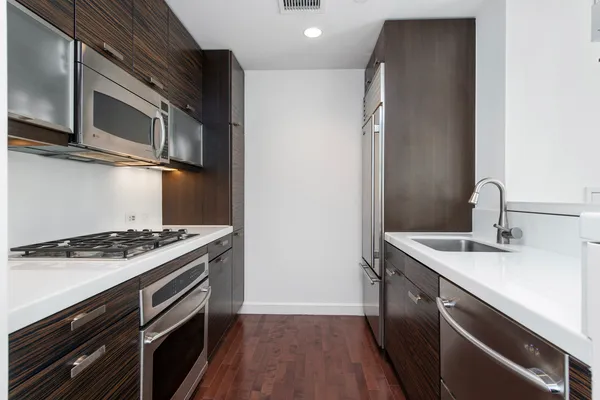 $5,350 | 225 East 34th Street, Unit 11F | Murray Hill