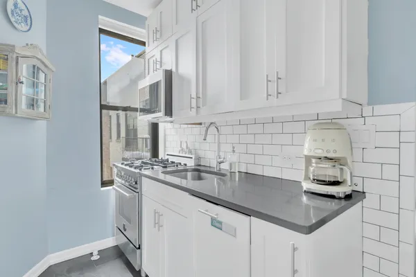 $699,000 | 545 West 111th Street, Unit 10G | Morningside Heights