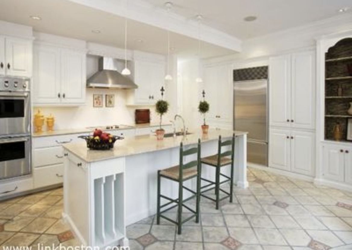 107 Chestnut Street, Unit 3 Boston, MA 02108 - Photo 2 of 8