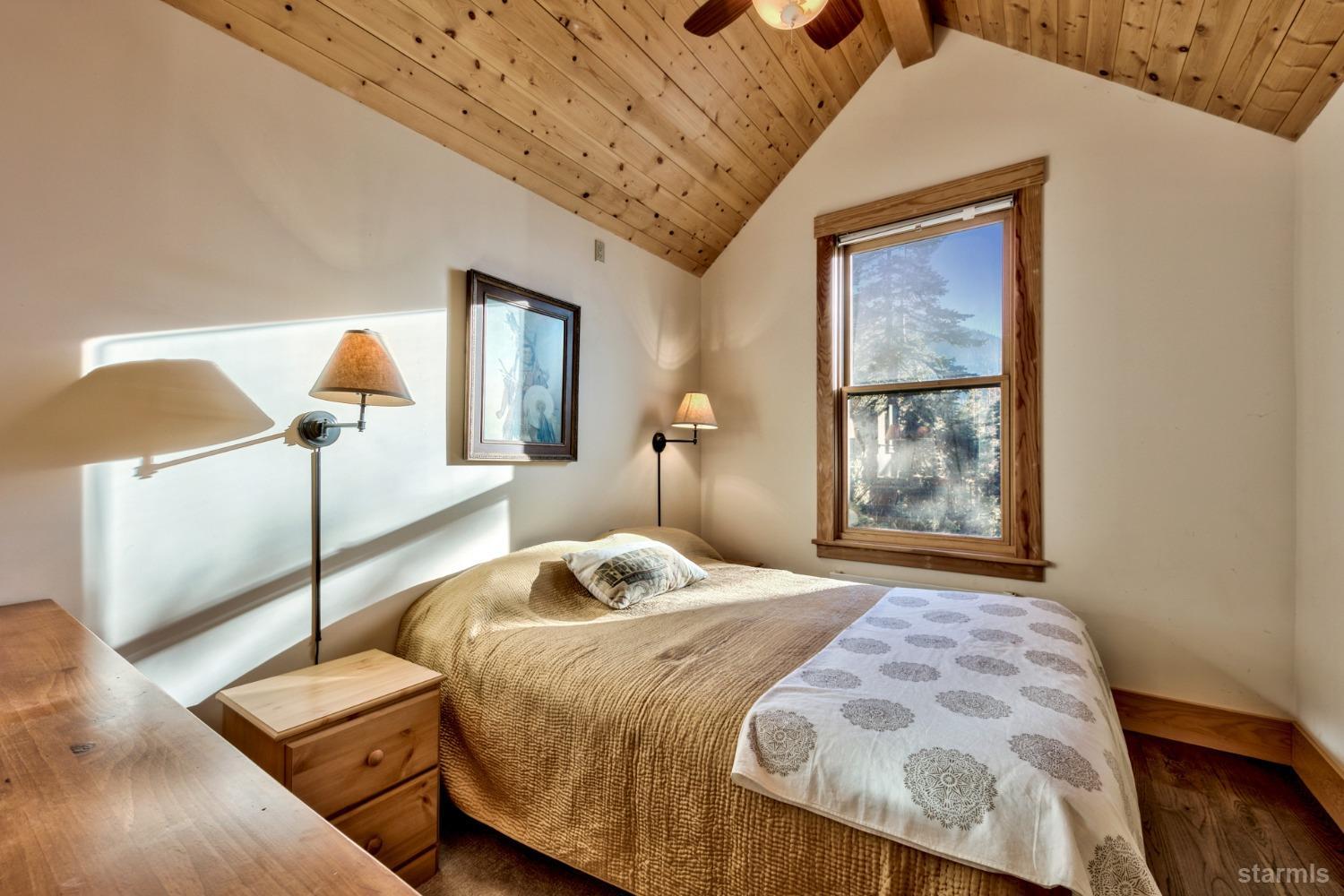 710 Fallen Leaf Road South Lake Tahoe, CA 96150 - Photo 33 of 40