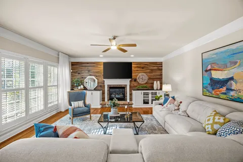 $899,900 | 16532 Flintrock Falls Lane, Charlotte, NC 28278