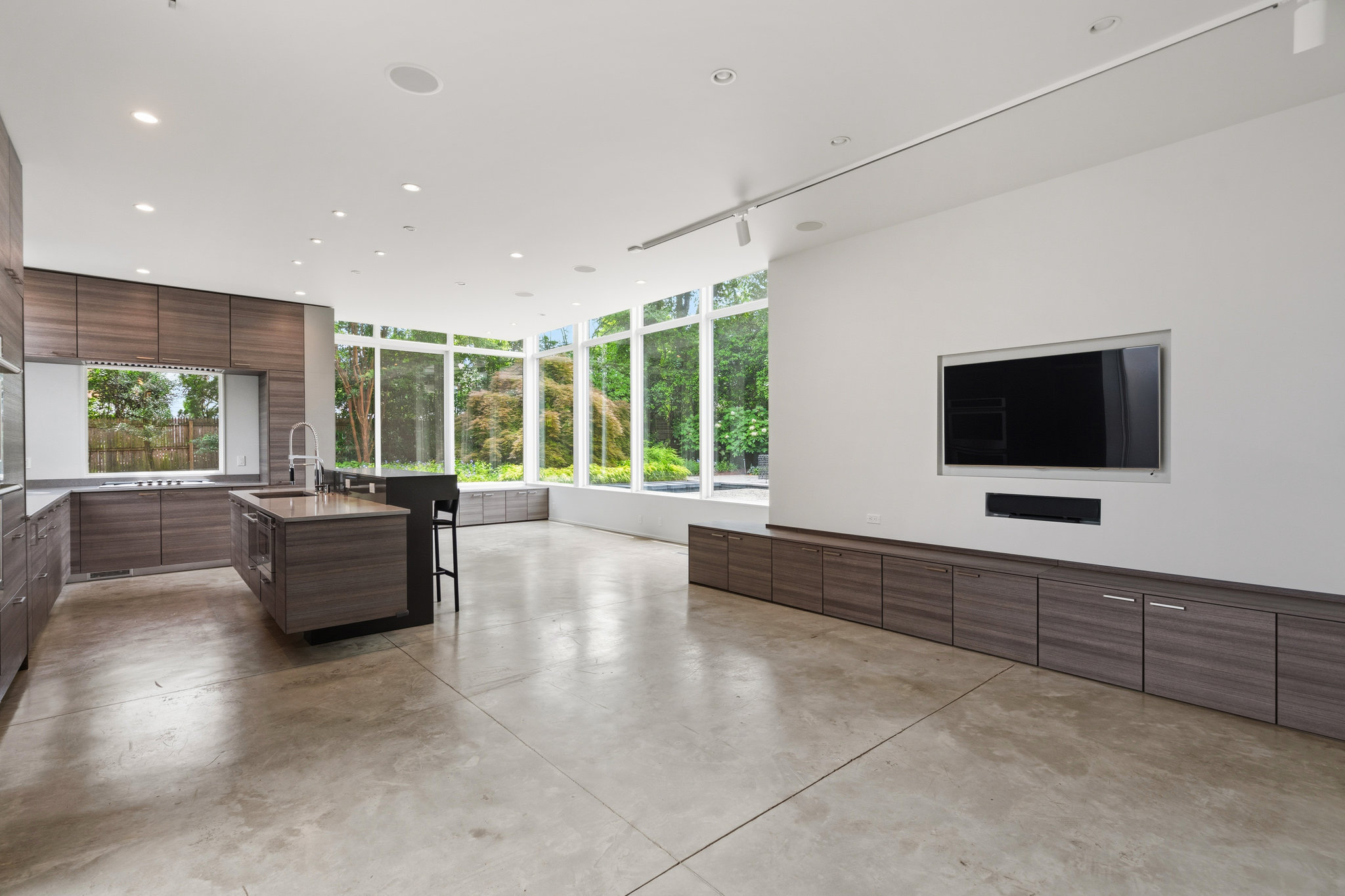 5515 Center Street Chevy Chase, MD 20815 - Photo 34 of 85