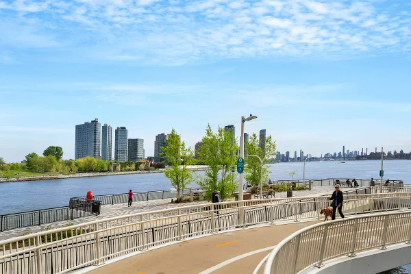 $1,275,000 | 50 Sutton Place South, Unit 21L | Sutton Place