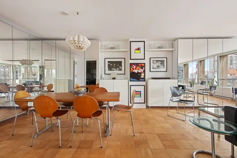 $1,550,000 | 330 East 33rd Street, Unit 21J | Kips Bay