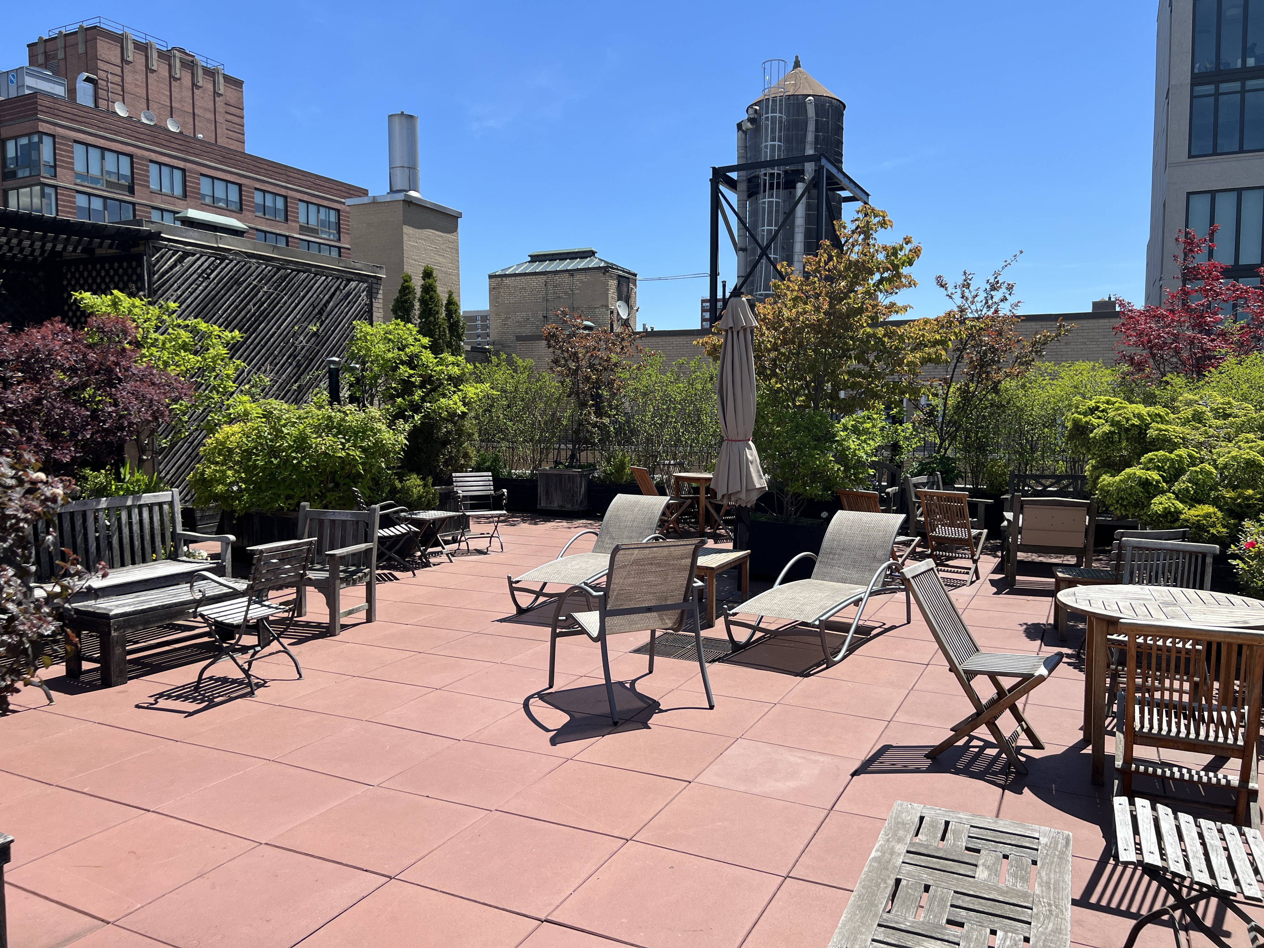 250 West 94th Street, Unit 8J Manhattan, NY 10025 - Photo 11 of 19 a view of a terrace with sitting area