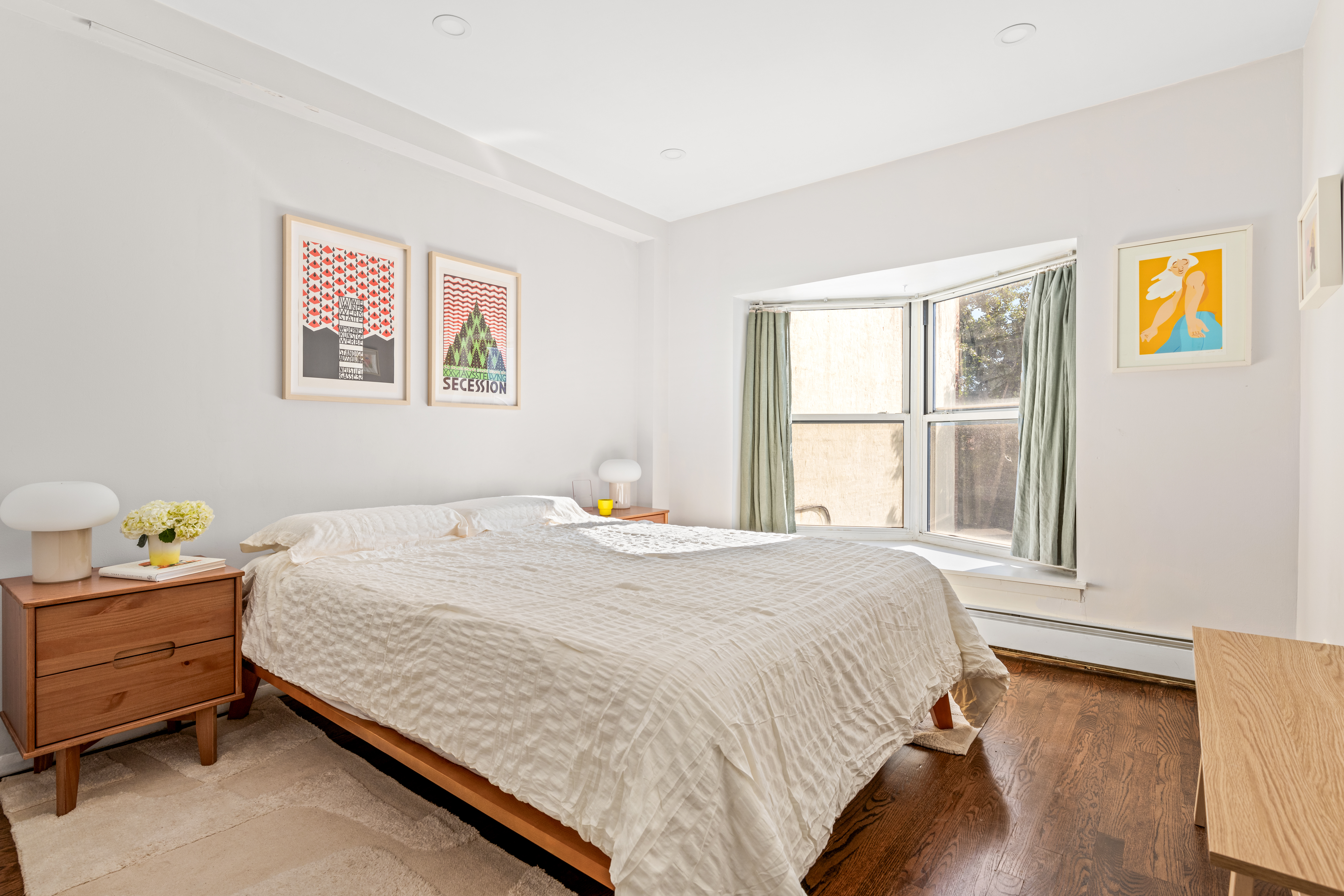 95 Wyckoff Street, Unit 2D Brooklyn, NY 11201 - Photo 8 of 13 a bedroom with a bed and a window