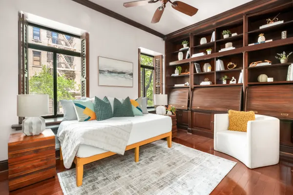 $1,800,000 | 228 West 21st Street, Unit 2 | Chelsea