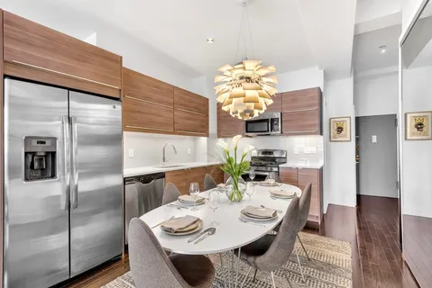 $875,000 | 315 7th Avenue, Unit 17D | Chelsea