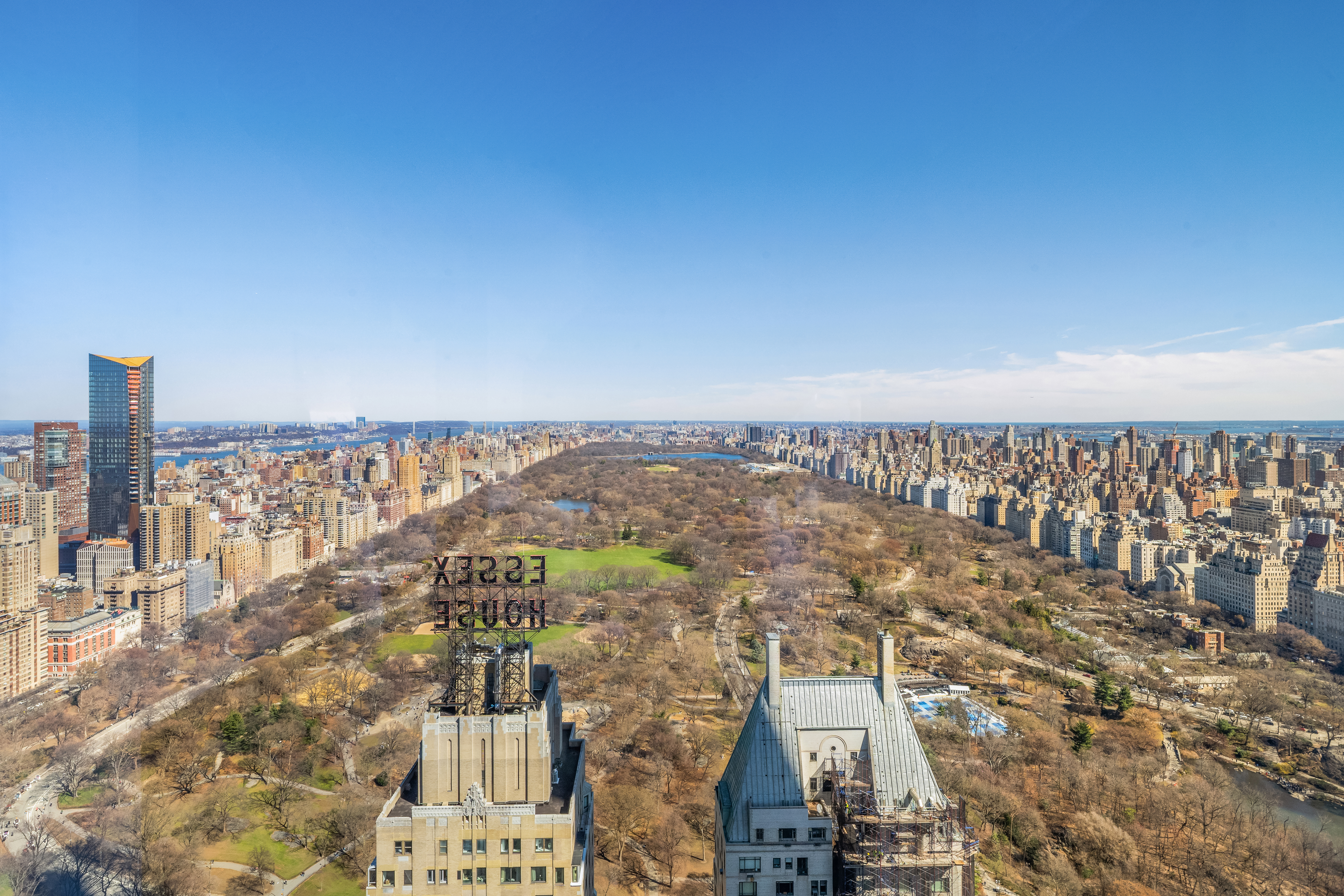 157 West 57th Street, Unit 56C Manhattan, NY 10019 - Photo 2 of 10 an aerial view of multiple house