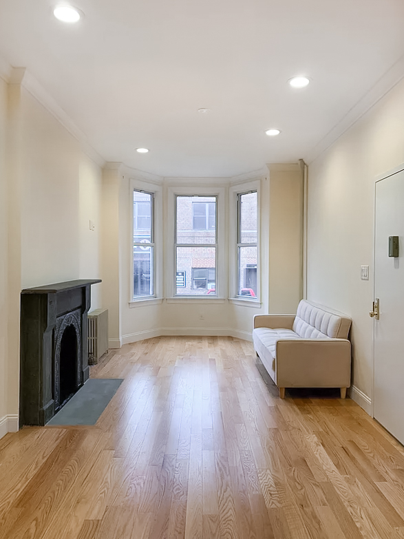 554 11th Street Brooklyn, NY 11215 - Photo 11 of 20