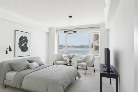 $2,495,000 | 45 Sutton Place South, Unit 10F | Sutton Place
