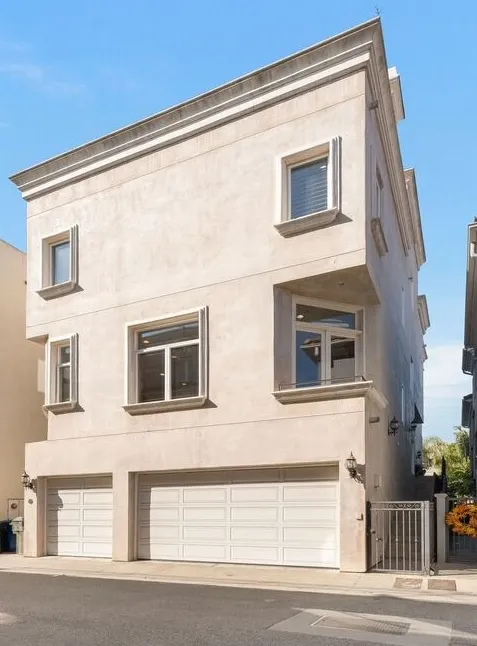 $6,225,000 | 142 Union Jack Mall, Marina del Rey, CA 90292