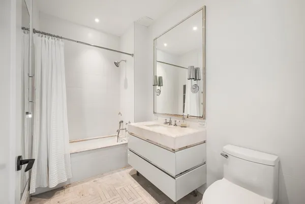 $9,700 | 308 North 7th Street, Unit 7E | Williamsburg