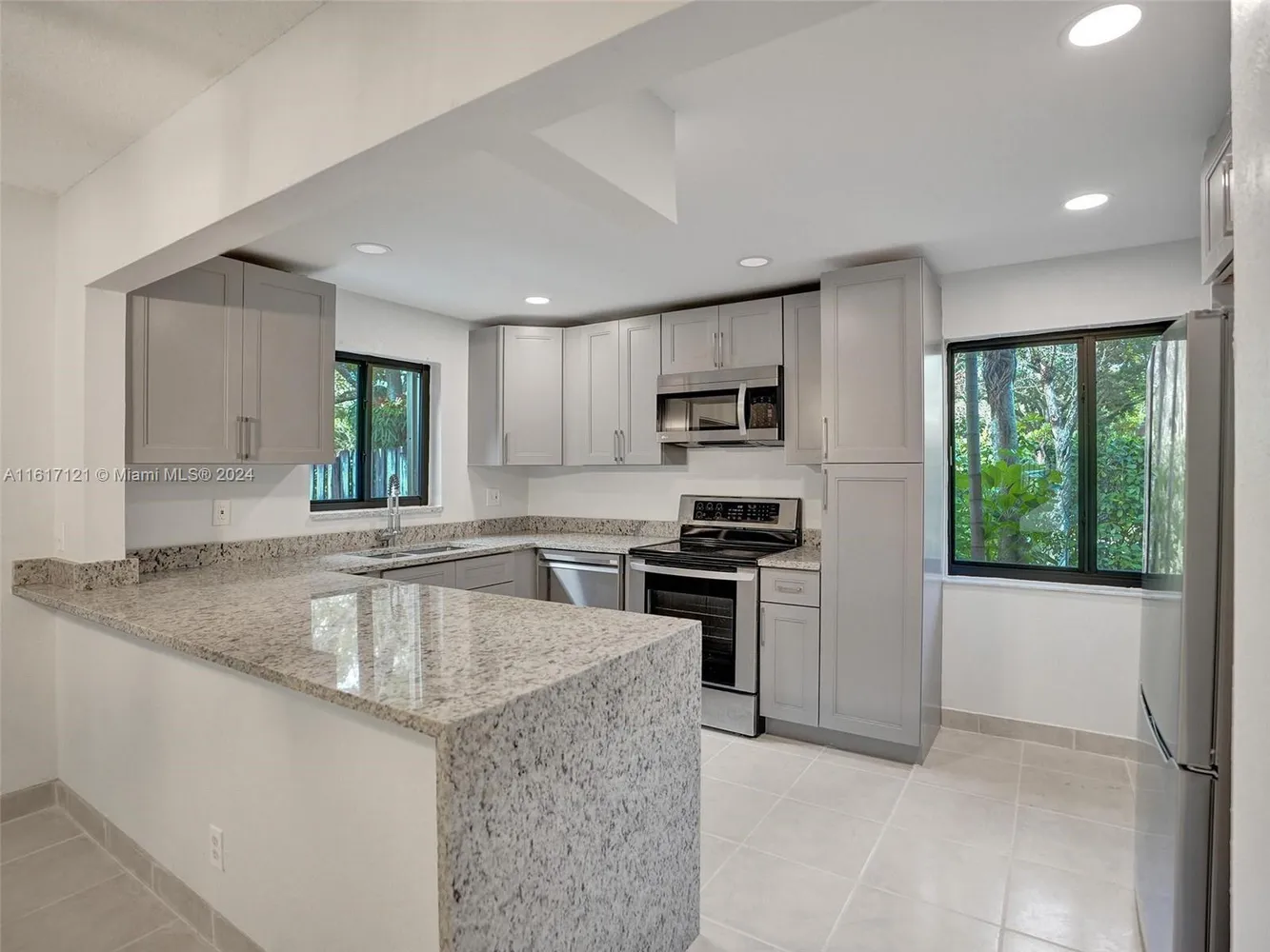 $450,000 | 6 Chestnut Circle, Unit 6, Cooper City, FL 33026