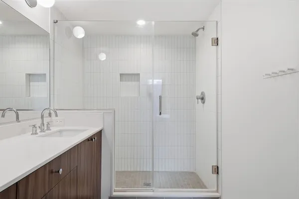 $535,000 | 826 Upshur Street Northwest, Unit 2, Washington, DC 20011