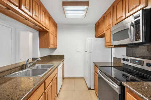 $225,000 | 5460 White Oak Avenue, Unit K204, Encino, CA 91316