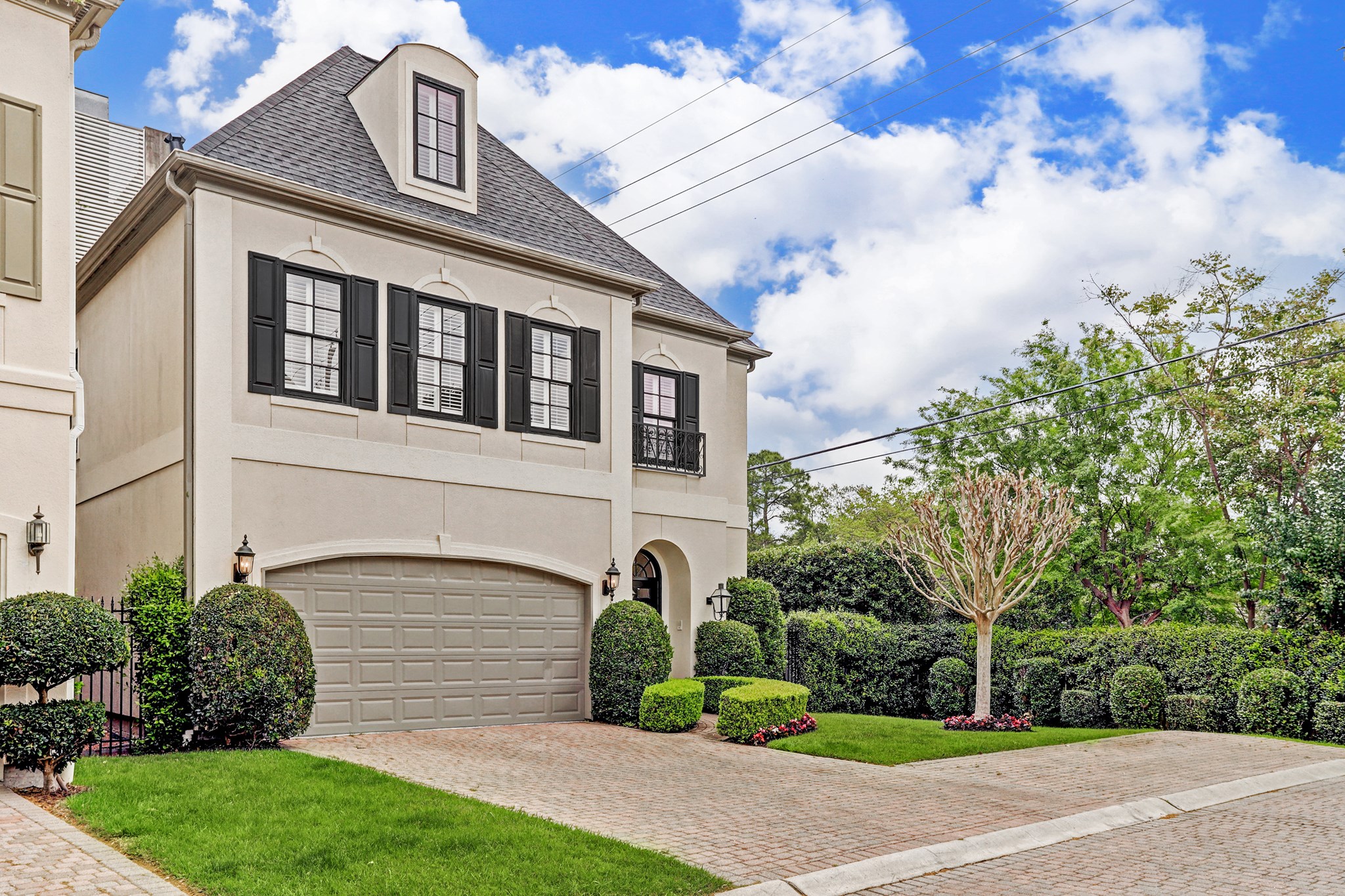 1207 Ripple Creek Drive Houston, TX 77057 - Photo 2 of 20