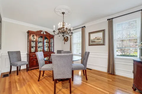$1,265,000 | 2 Heritage Lane, Saugus, MA 01906