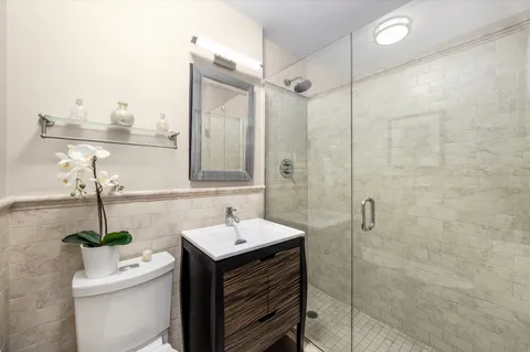 $1,550,000 | 350 Bleecker Street, Unit 6N | West Village