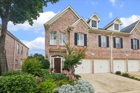 $549,500 | 5774 Doliver Drive, Houston, TX 77057